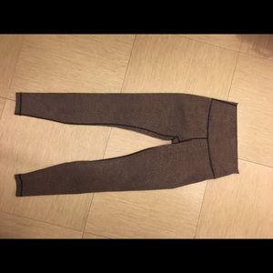Lululemon size 6 leggings